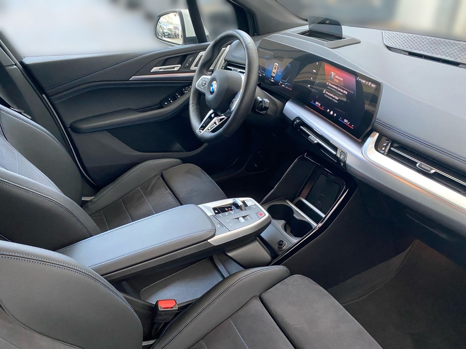 BMW 220i Active Tourer M Sport HUD Pano DA Pro AHK foto 5
