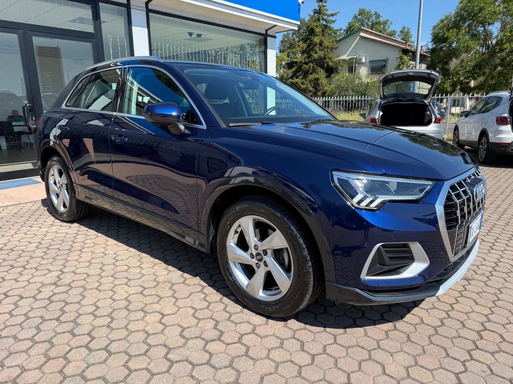 Image of Audi Q3