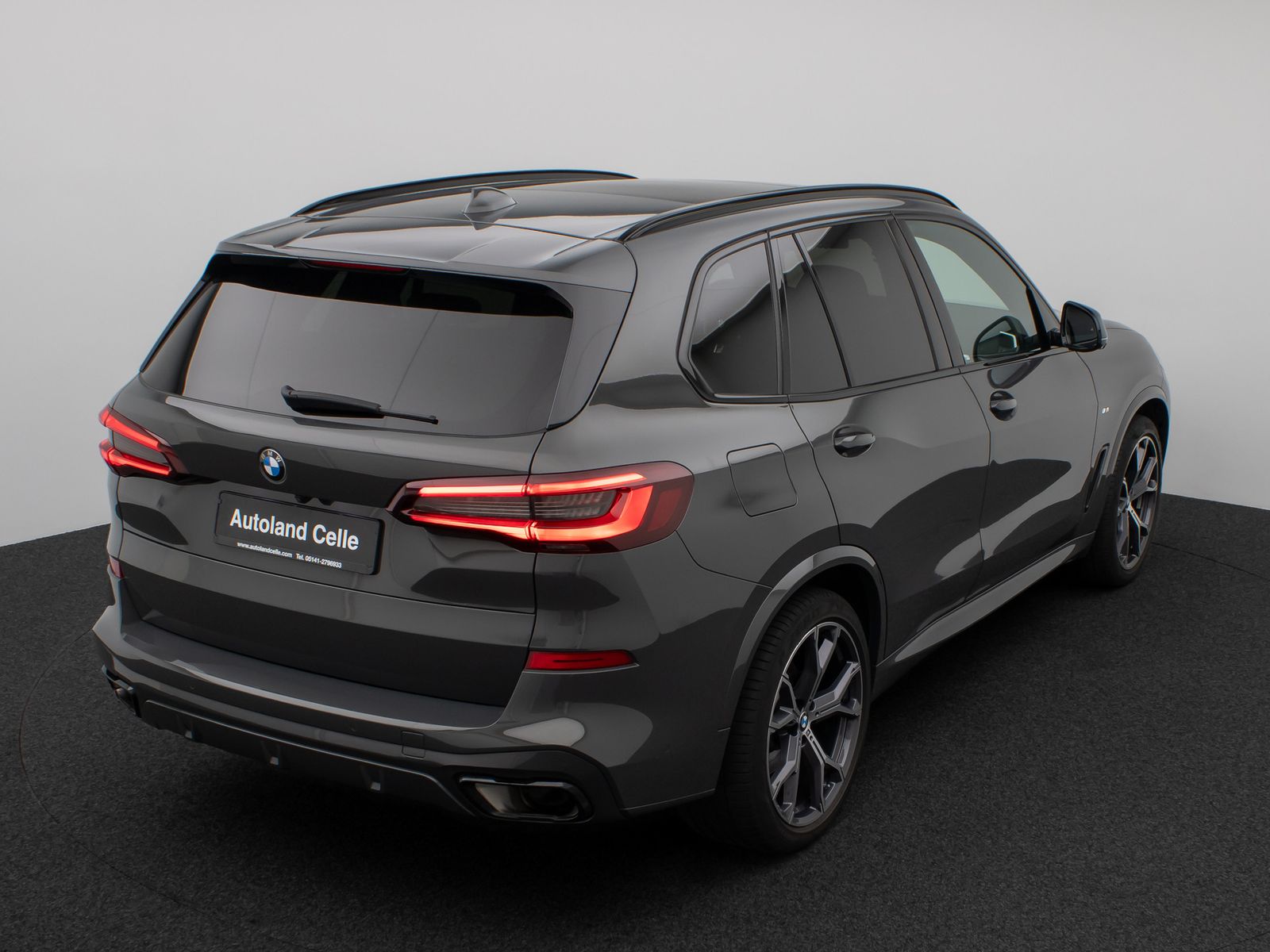 Fahrzeugabbildung BMW X5 xD30d M Sport Panorama Laser 360°HUD DAB H/K
