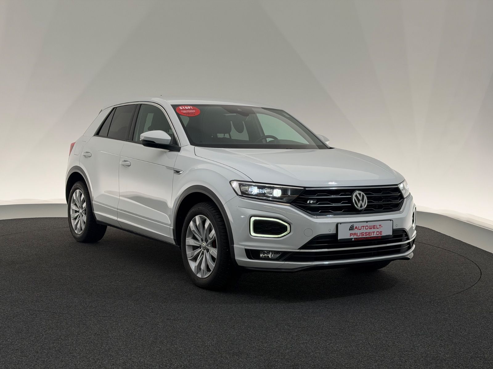 Gebrauchtwagen Volkswagen T-Roc T-Roc 1.5 TSI Sport*R LINE*LED-R.KAM-SPUR-SP.FW in Horb am Neckar