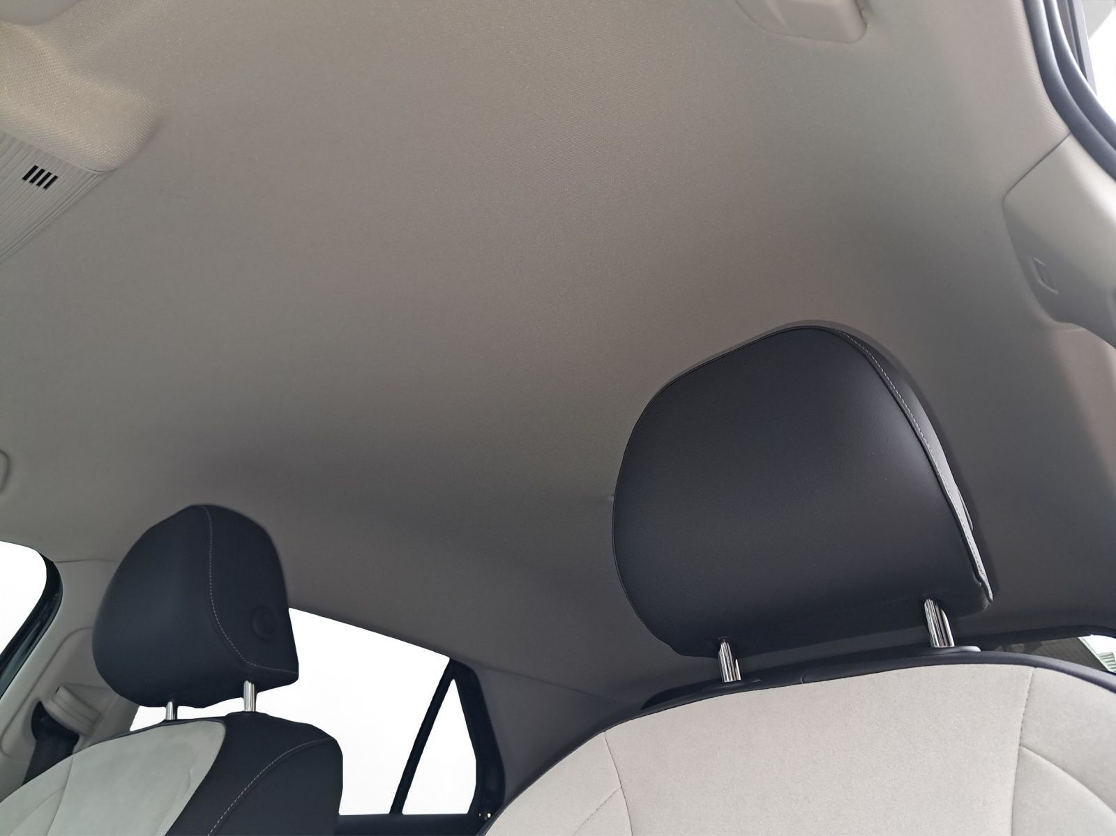 Volkswagen T-Roc - Bild 12