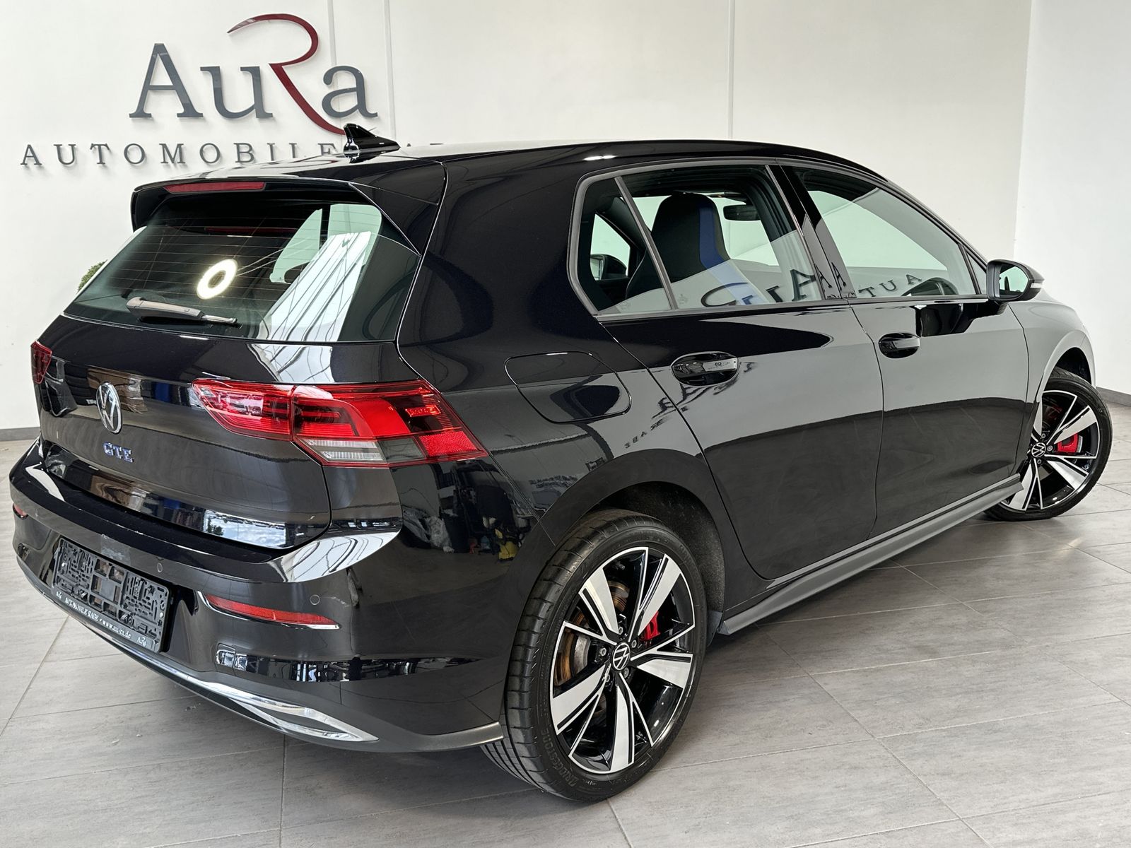 Fahrzeugabbildung Volkswagen Golf 1.4 eHybrid DSG GTE NAV+LED+ACC+CARPLAY+VC