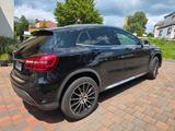 Mercedes-Benz GLA 200 PEAK Edition PEAK Edition - gebrauchte Mercedes-Benz GLA 200 aus dem Jahr 2017