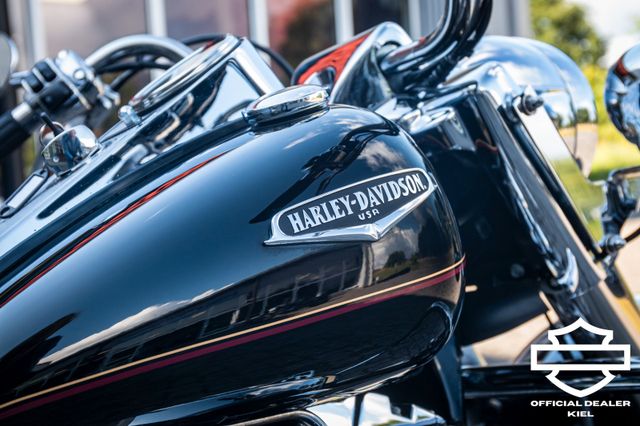Fahrzeugabbildung Harley-Davidson FLHRCI ROAD KING CLASSIC - SUPERTRAPP-FISHTAIL