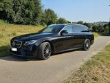 Mercedes-Benz E 220d T AMG Line Autom*, Standh* Burm* Head* - Mercedes-Benz E 220 Gebrauchtwagen in Stuttgart