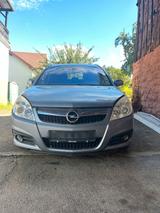Opel Vectra - Opel Vectra aus 2007 mit Diesel-Antrieb