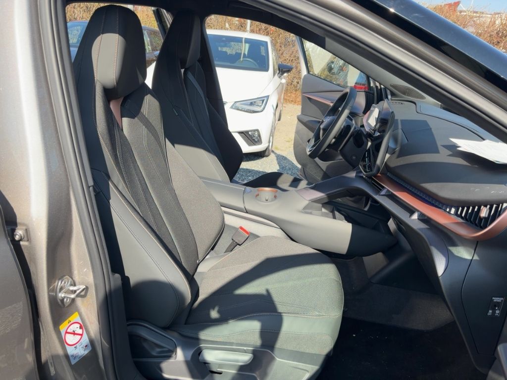 Cupra Tavascan - Bild 12