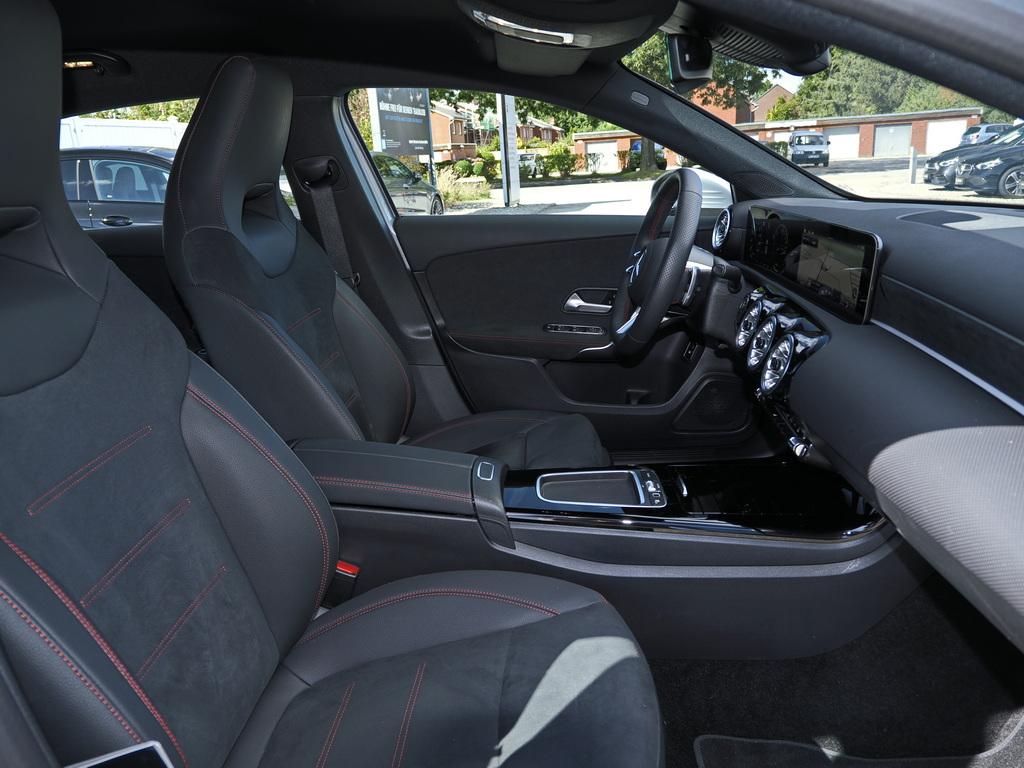 Mercedes-Benz A 250 e AMG MULTIBEAM WINTER TOTWINKEL AMBIENTE