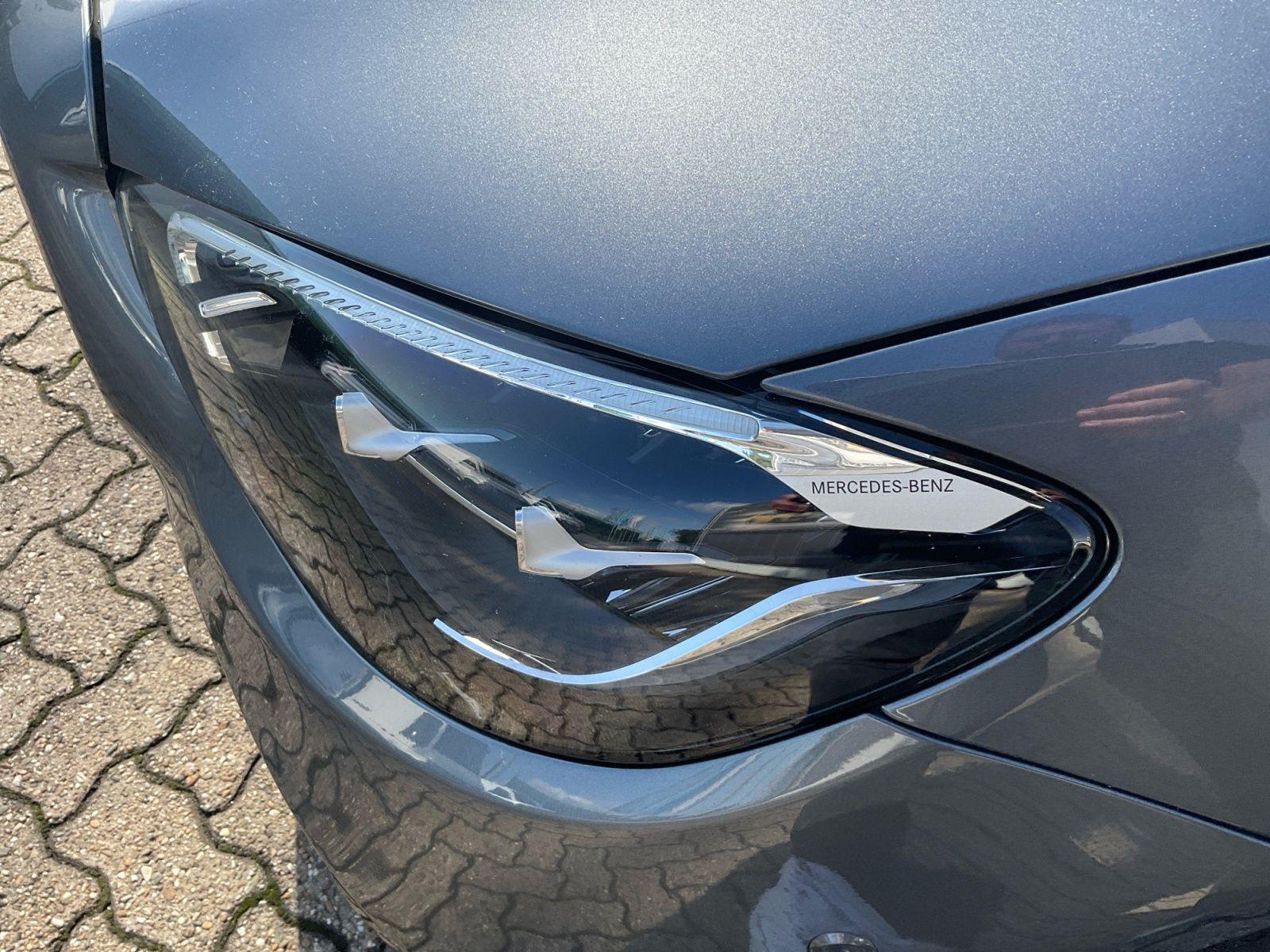 Mercedes-Benz E 300 T-Modell AMG Line MBUX CARPLAY AHK 360°