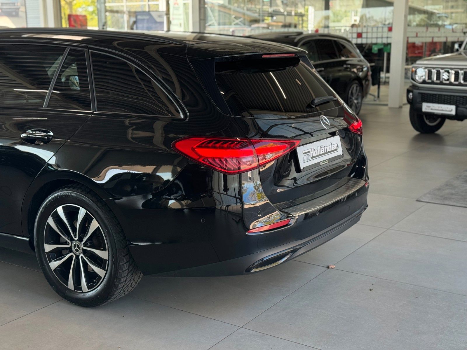 Fahrzeugabbildung Mercedes-Benz C 200 d T Avantgarde Night-Paket Business-Paket