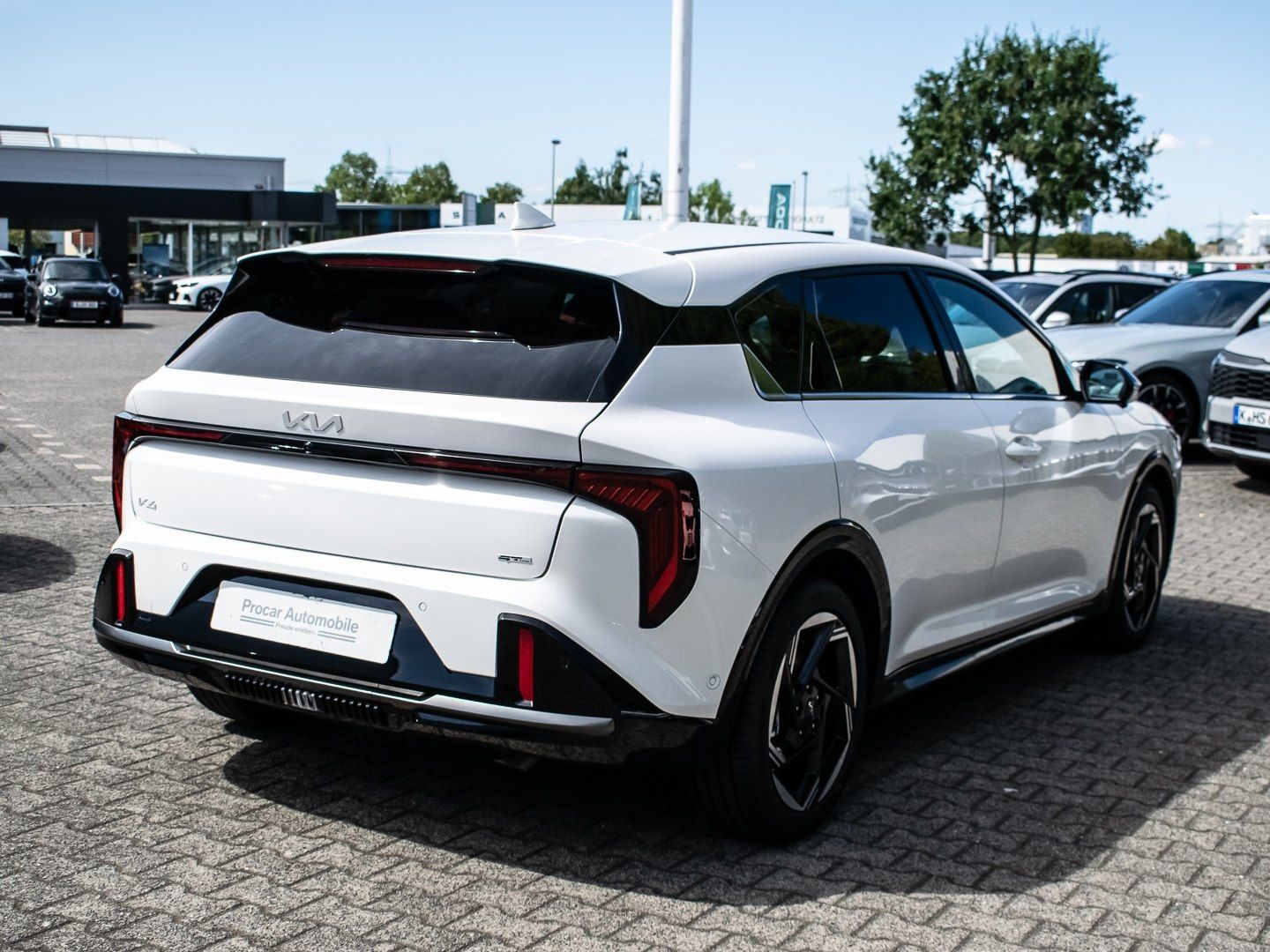 Kia K4 - Bild 2