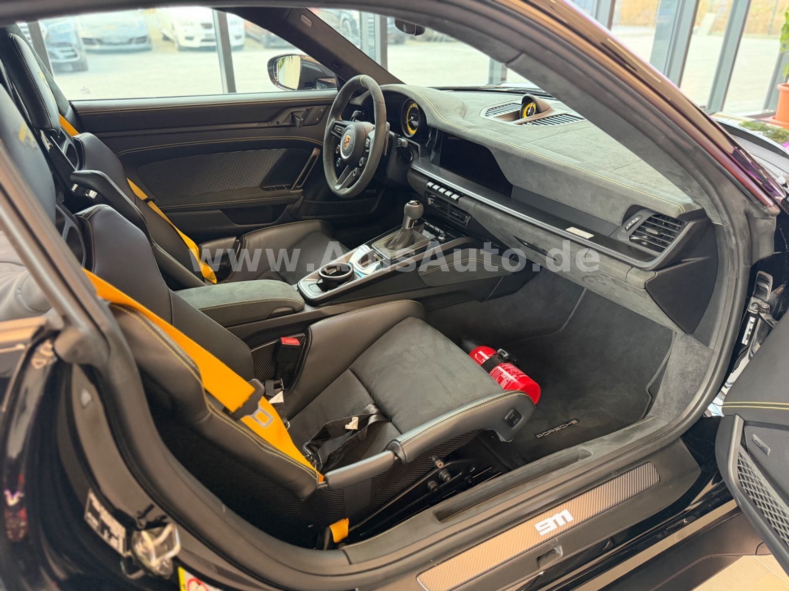 992 GT3 RS Weissach Keramik