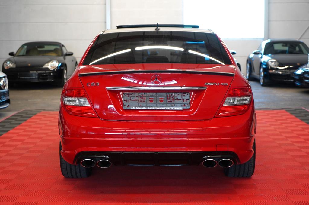 Mercedes-Benz C 63 AMG