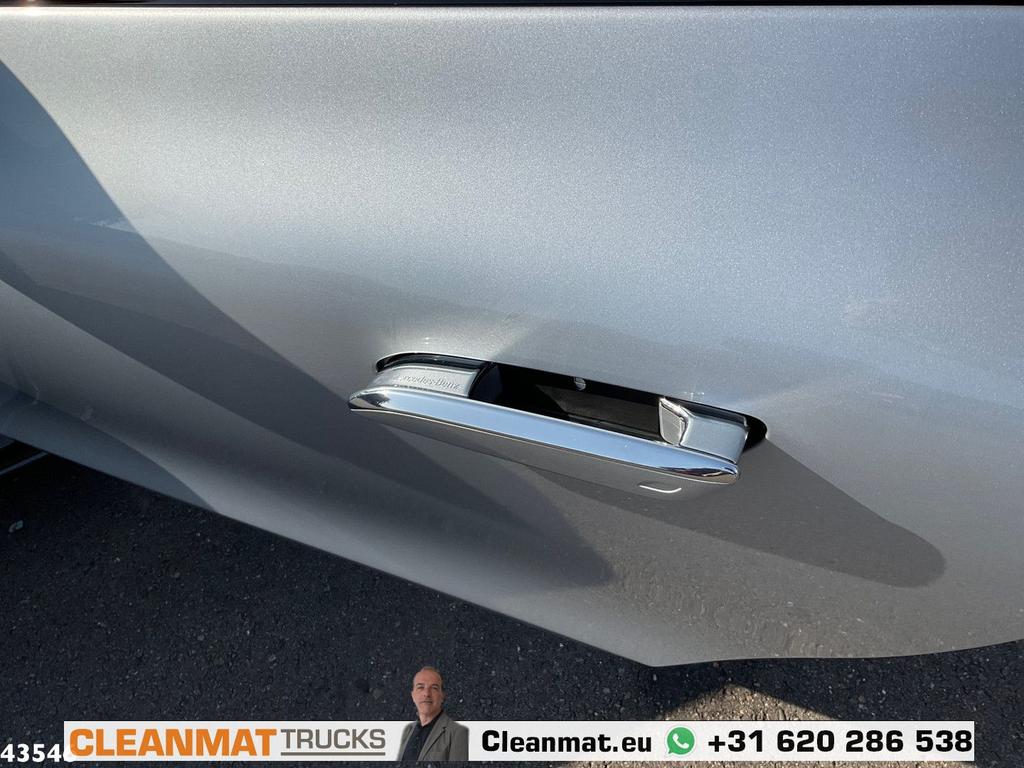 Mercedes-Benz SL 63 AMG