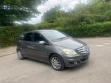Mercedes-Benz B 180 BlueEFFICIENCY - - Mercedes-Benz B 180 aus 2008