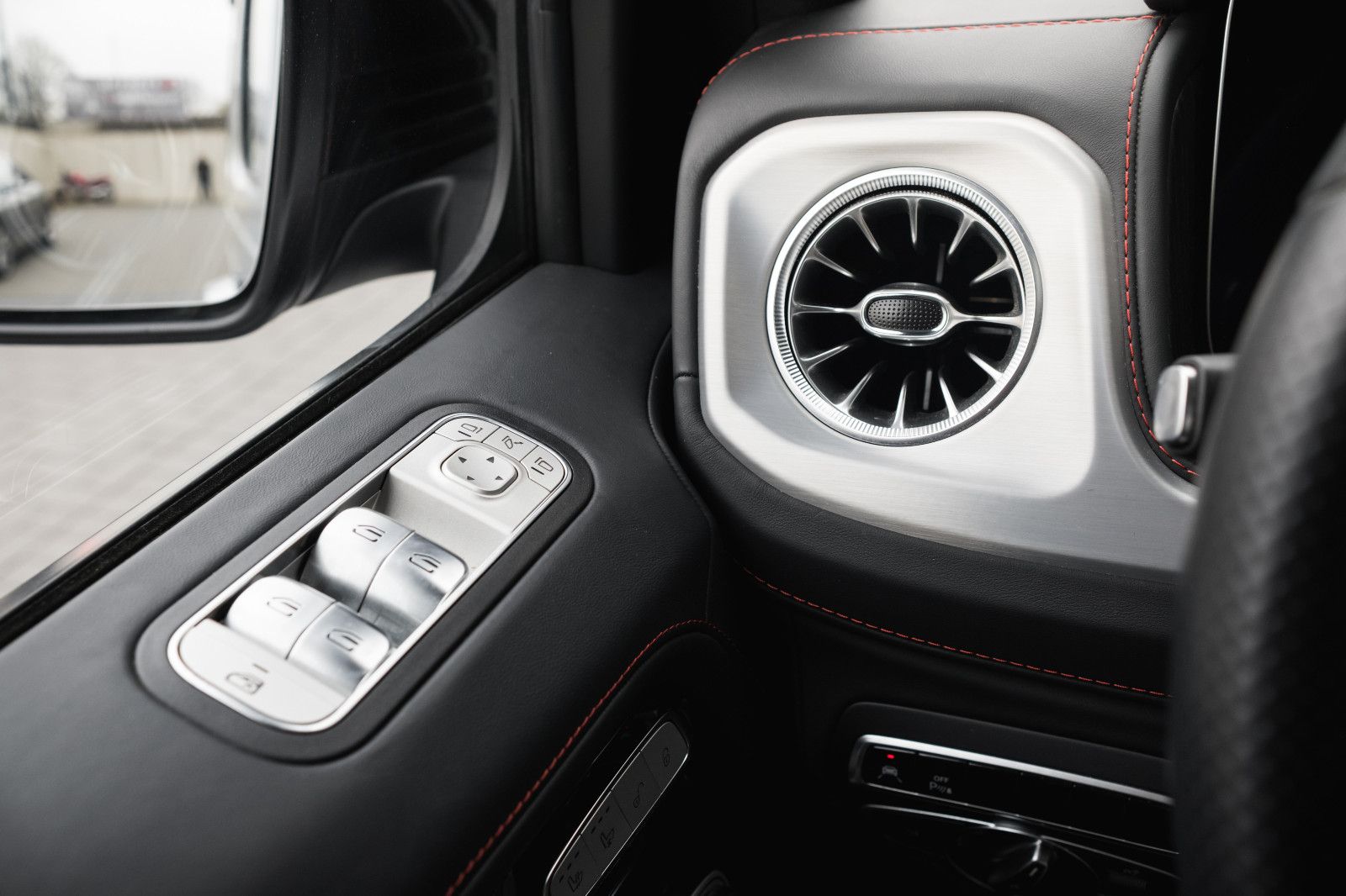 Fahrzeugabbildung Mercedes-Benz G 500-Burmester-Manufaktur-Leder-Night-Paket