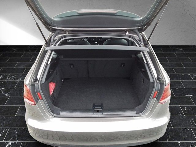 Fahrzeugabbildung Audi A3 Sportback TFSI Ambiente Xenon GRA PDC SH