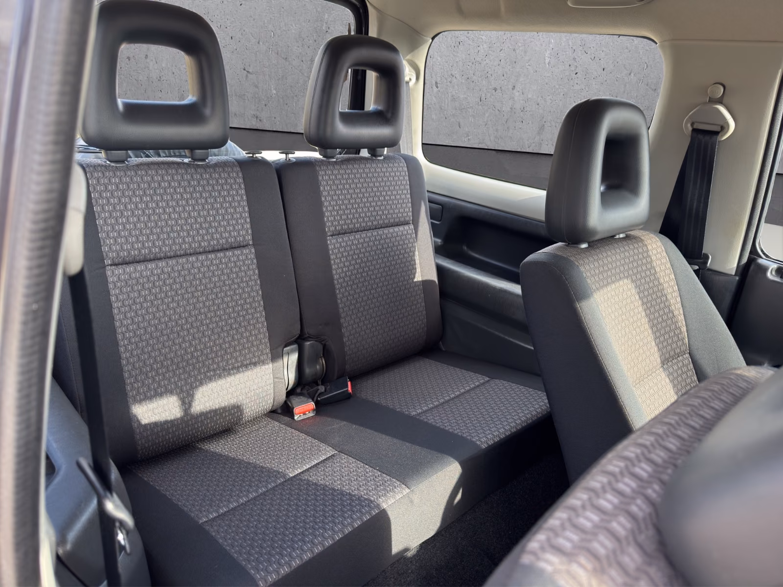 SUZUKI JIMNY 1.3 VVT 86ch 4X4 - CONFORT - ATTELAGE - SIÈGES CHAUFFANTS - PNEUS 4 SAISONS - BARRES DE TOIT