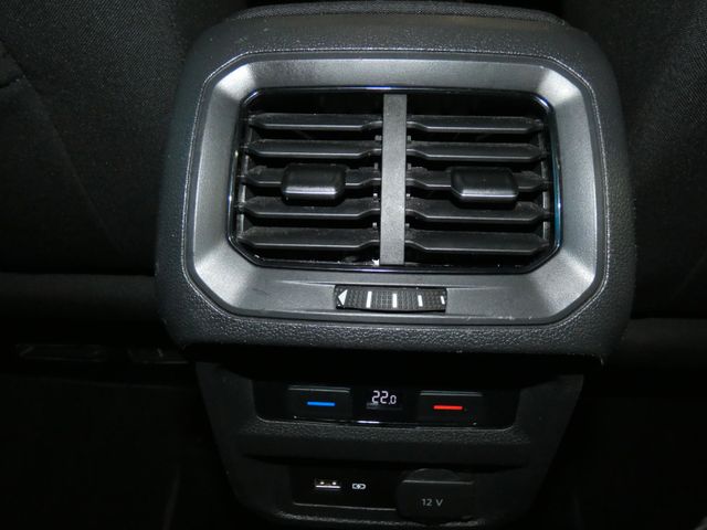 Tiguan 2.0 TDI IQ.DRIVE HUD AHK PANO SHZ ACC LED