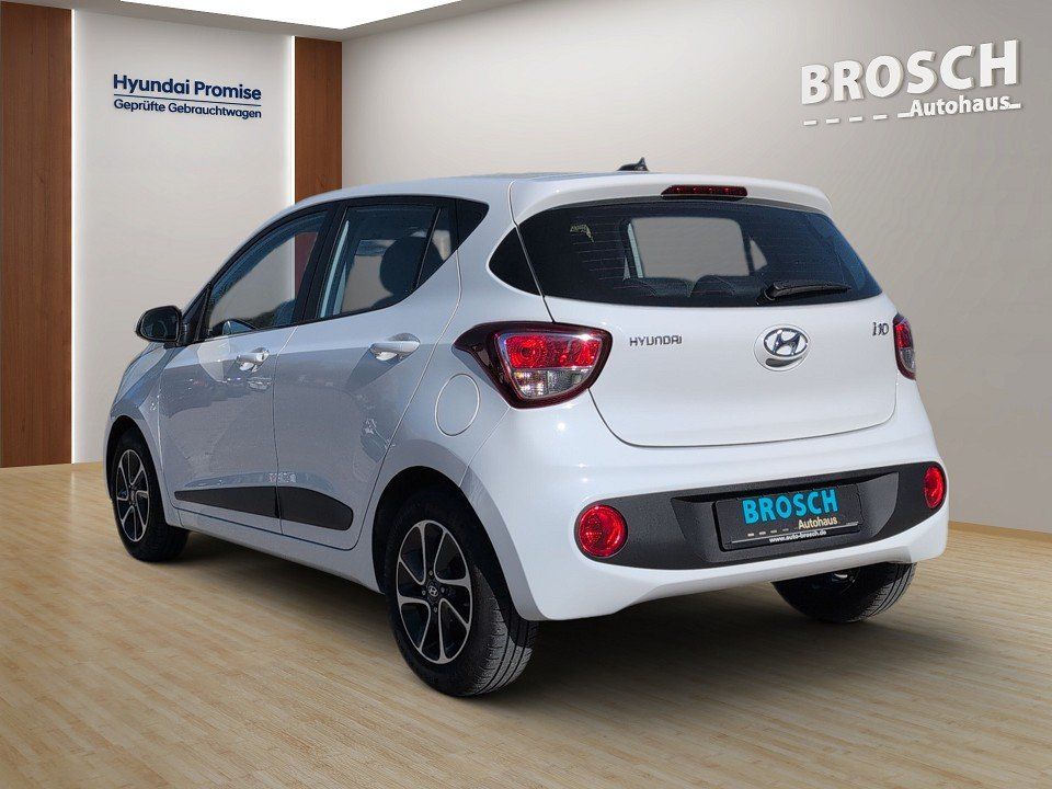 Fahrzeugabbildung Hyundai i10 1.2 PASSION GARANTIE LKHZ+SHZ+KLIMA+TEMPOMAT