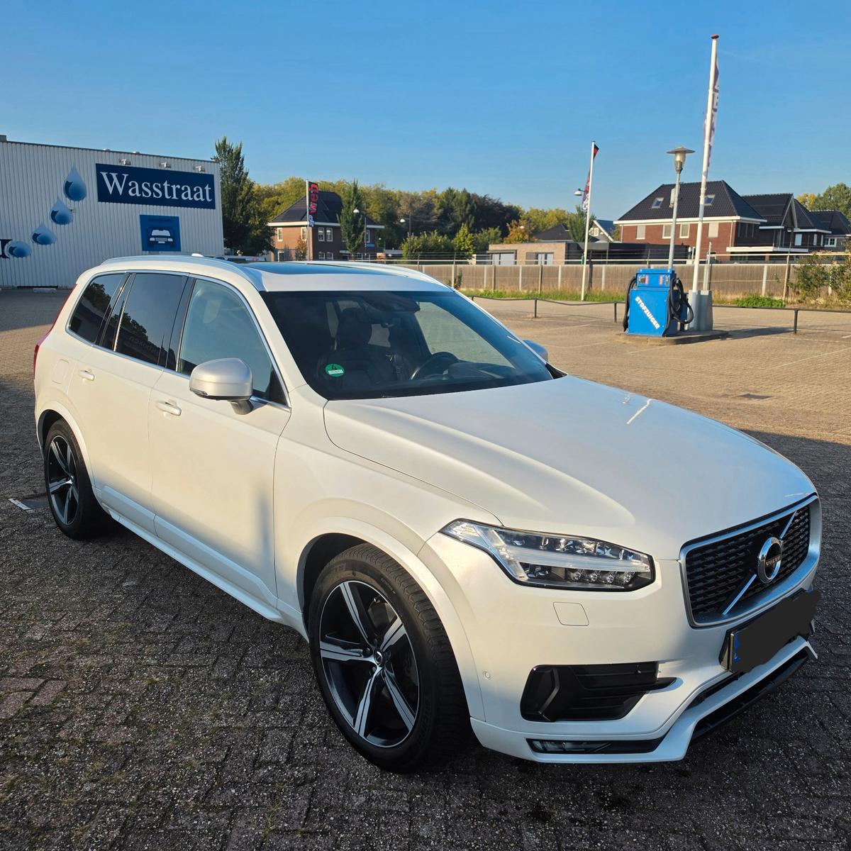 Volvo XC90 D5 AWD R-Design *Vollausstattung* 360*