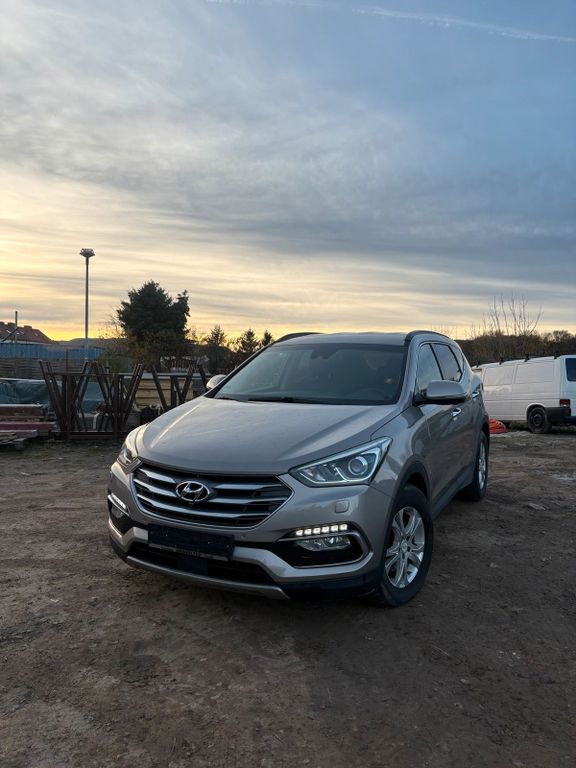 Image of Hyundai SANTA FE