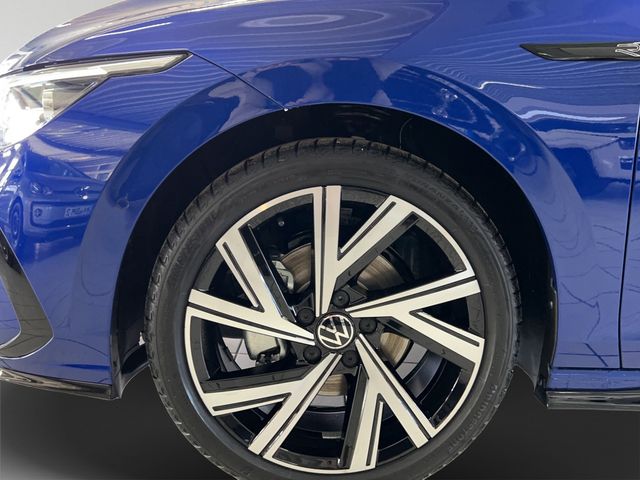 Golf VIII R-Line 1.5 eTSI DSG
