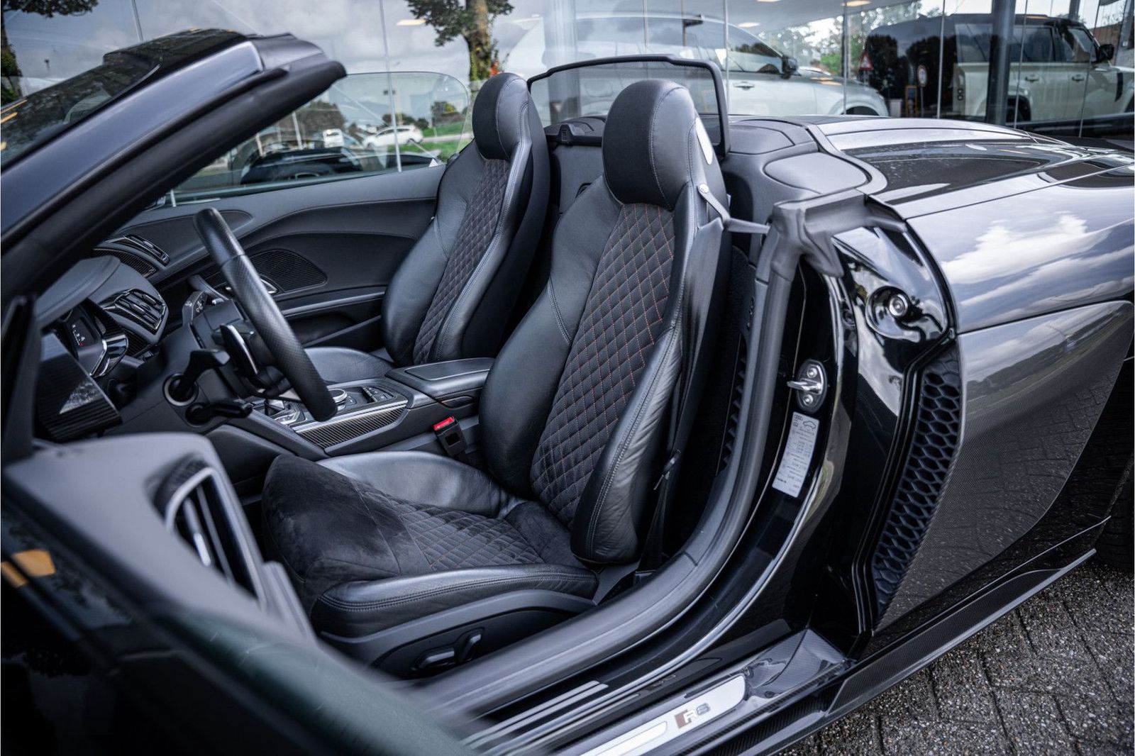 Audi R8 Spyder 5.2 performance (620pk) quattro Faceli imagem 2