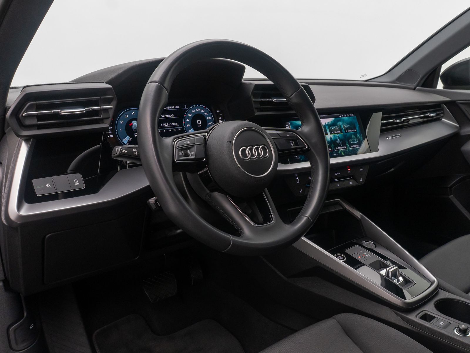 Fahrzeugabbildung Audi A3 30 TFSI S tronic Sportback PDC DAB FahrAssist