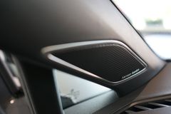 VW Golf 1.5 eTSI R-Line Black Style | Pano | HuD VW Golf 1.5 eTSI R-Line Black Style | Pano | HuD
