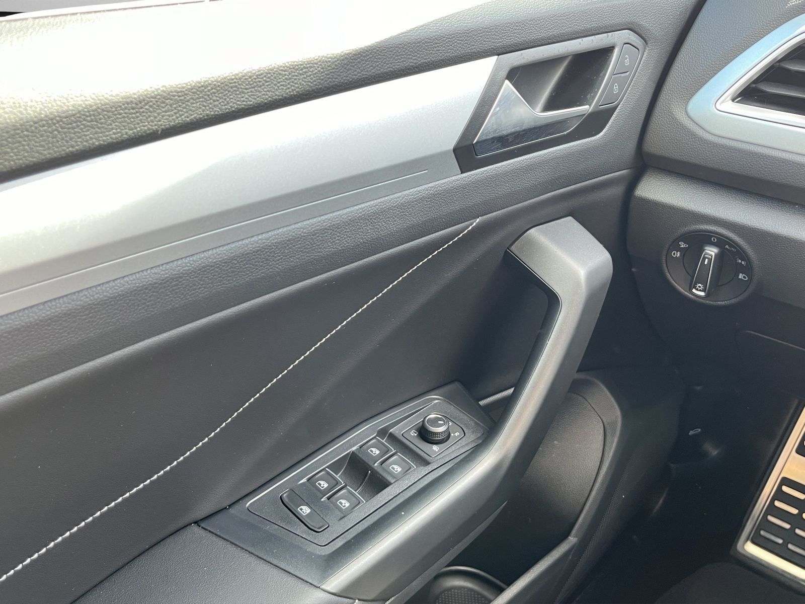 Volkswagen T-Roc - Bild 13