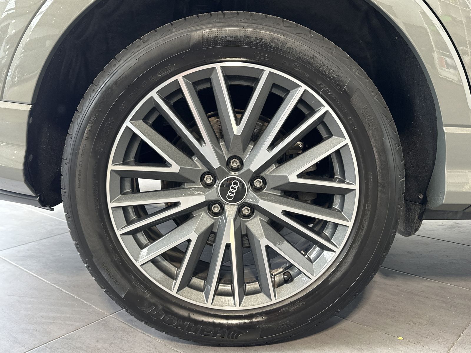 Fahrzeugabbildung Audi Q3 40 TDI Quattro S-Line NAV+LED+ACC+B&O+VCOCK