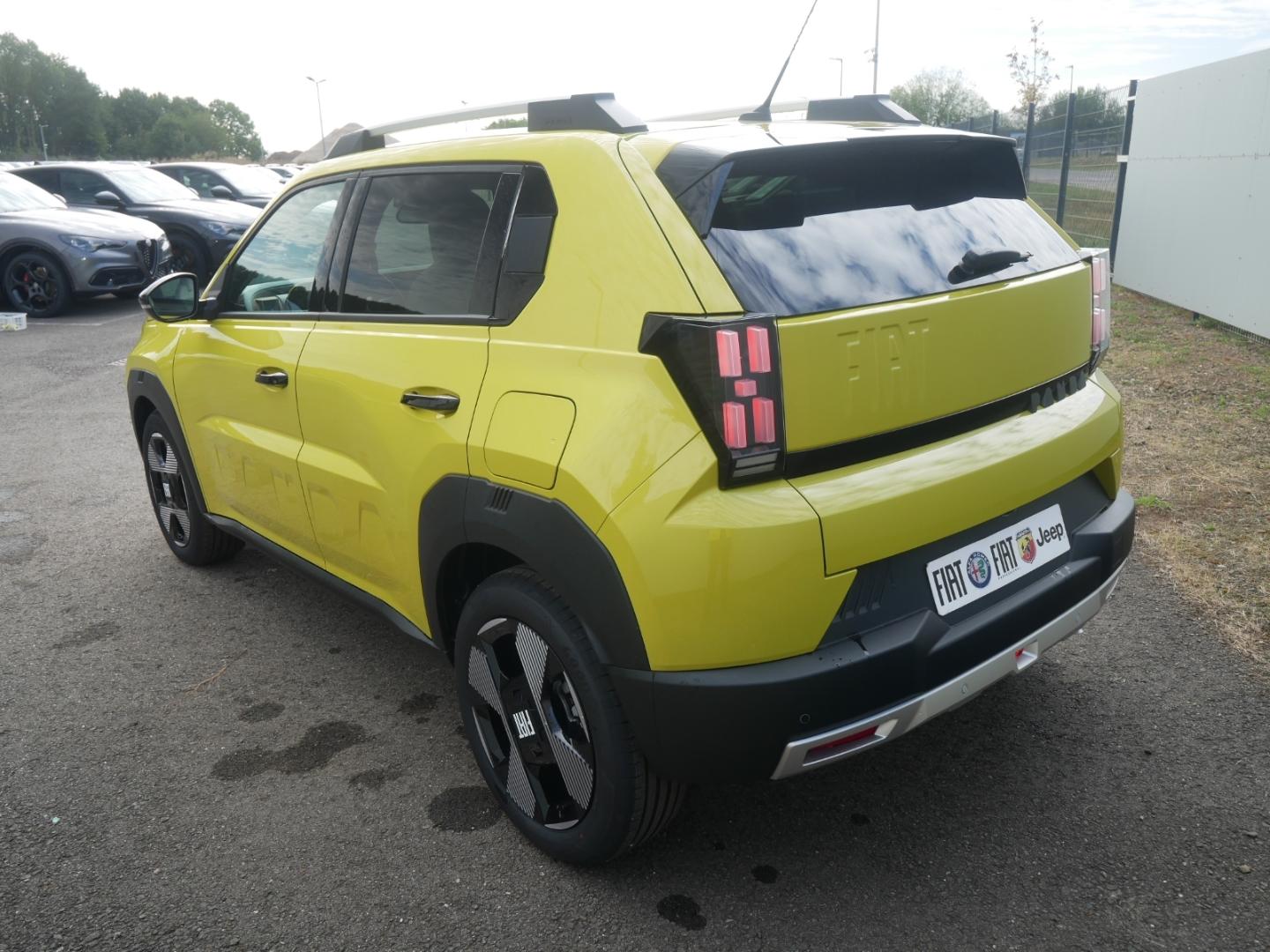 Fiat Grande Panda LA PRIMA HYBRID 1.2 eDCT 110 PS WIN