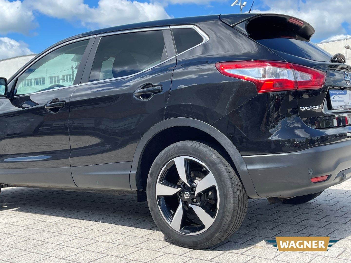 Fahrzeugabbildung Nissan Qashqai Acenta 1.6 DIG-T Klimaautomatik