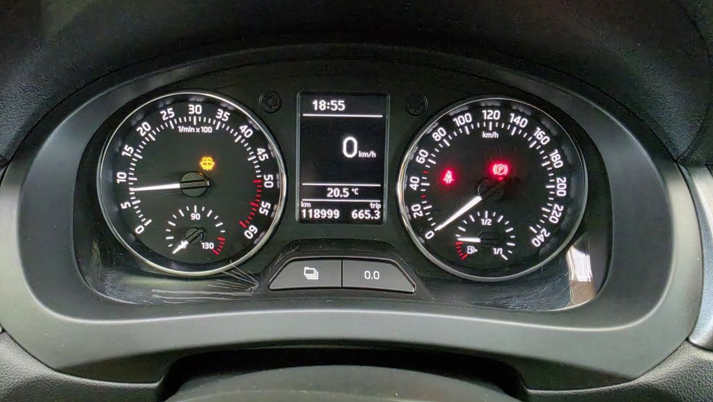 Spaceback 1.6 TDI Xenon 1.Hand SHZ PDC