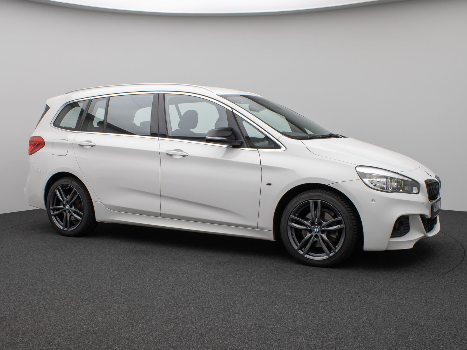 Fahrzeugabbildung BMW 218d Gran Tourer M Sport Kamera HUD AHK Stop&Go
