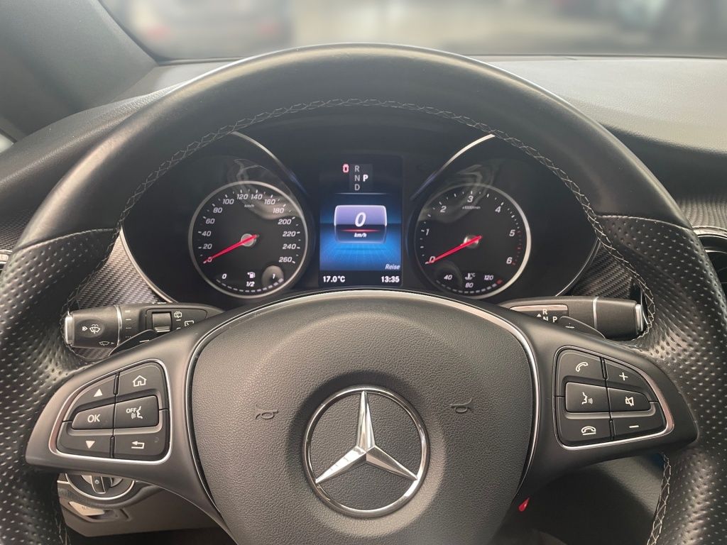 Fahrzeugabbildung Mercedes-Benz V 250 ED/L AMG 7 Sitze DISTRONIC Standhg 2,5tAHK
