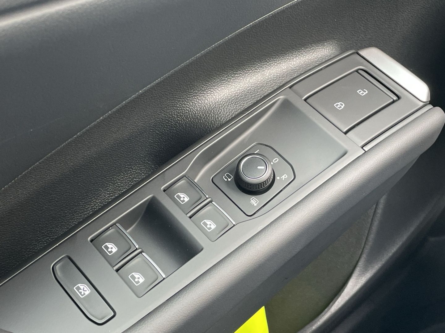 T-Roc R-Line 1.5eTSI 360°Kamera/HUD/ACC/Navi/App
