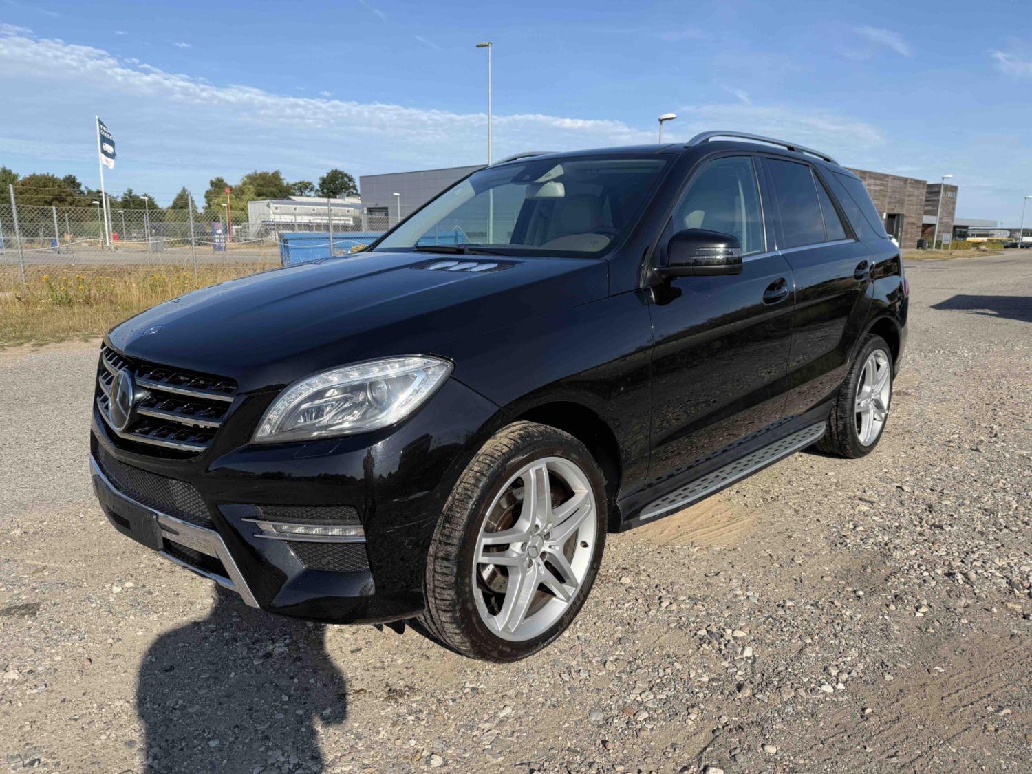 Mercedes-Benz ML 350CDI 4Matic*AMG-LINE*PANO/DISTR./H&K/R-CAM