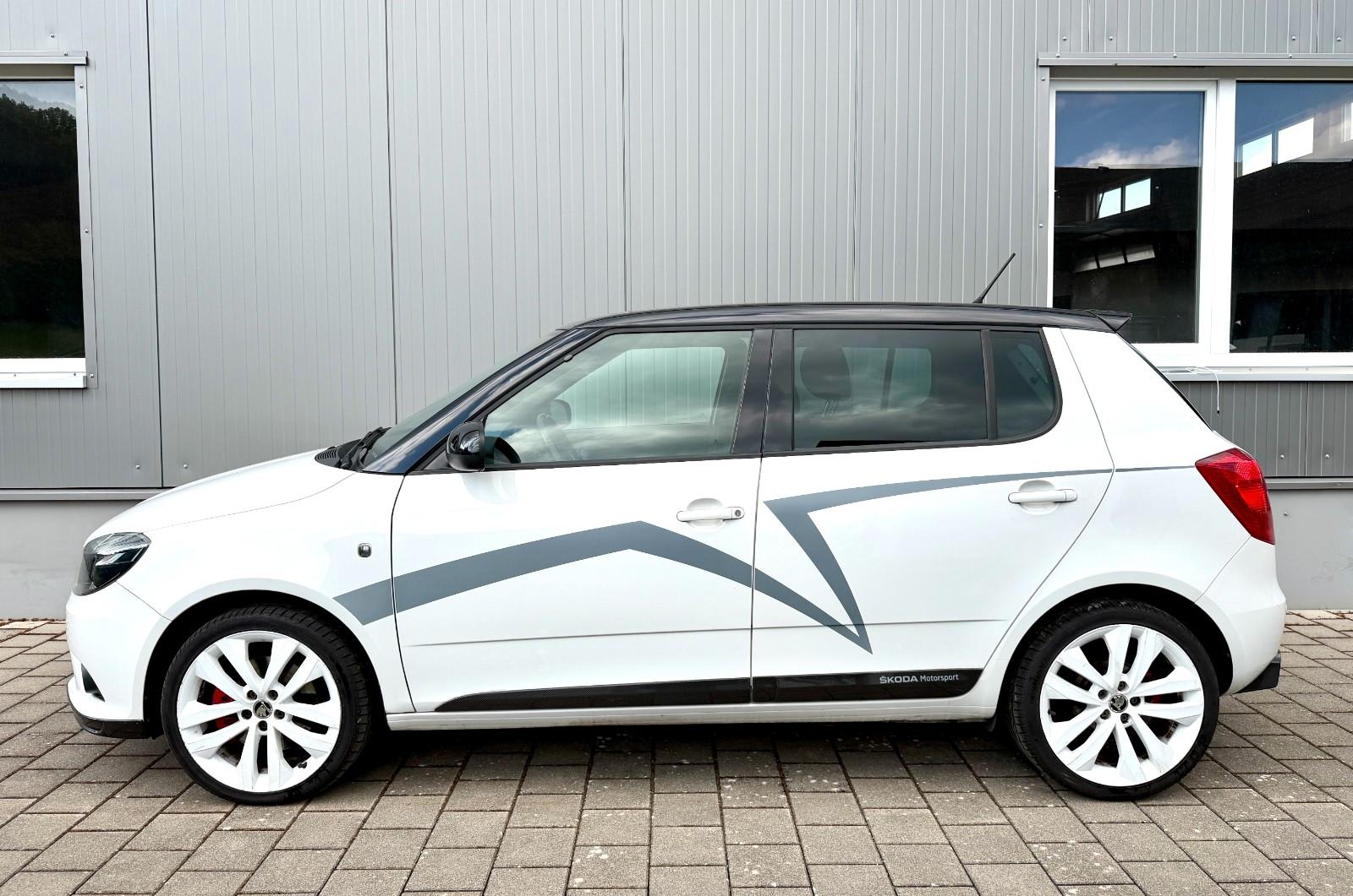 SKODA FABIA RS 1.4 TSI 180ch - DSG - CARBON - SIÈGES CHAUFFANTS - BLUETOOTH - REGULATEUR DE VITESSE