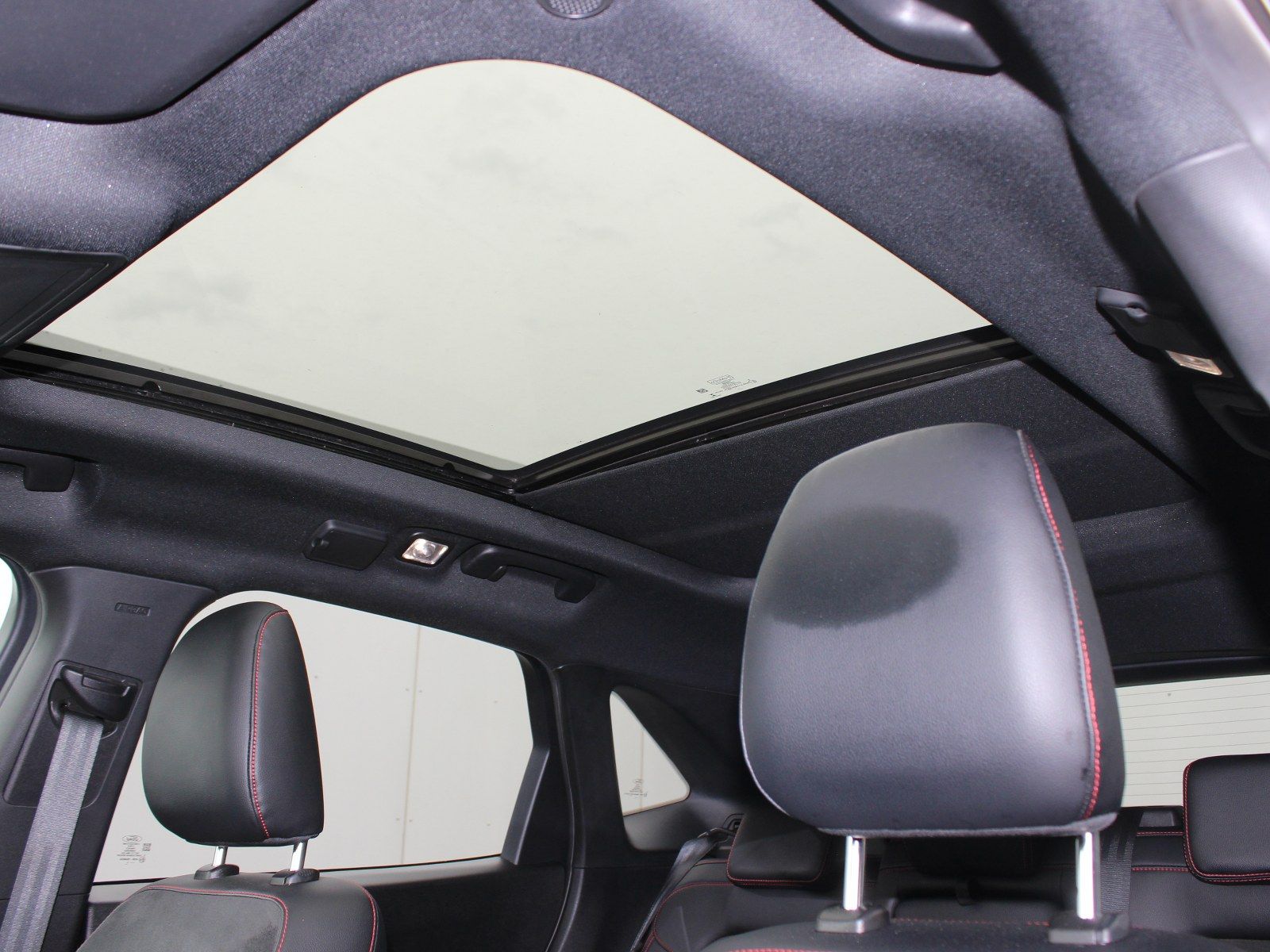 Fahrzeugabbildung Ford Kuga Plug-In Hybrid ST-Line X 2,5 Duratec