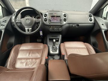 Volkswagen Tiguan - 2