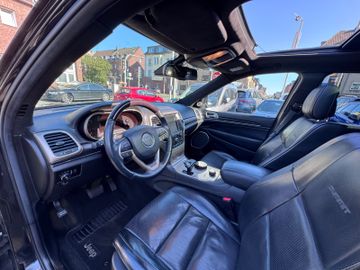 Jeep Grand Cherokee - 6