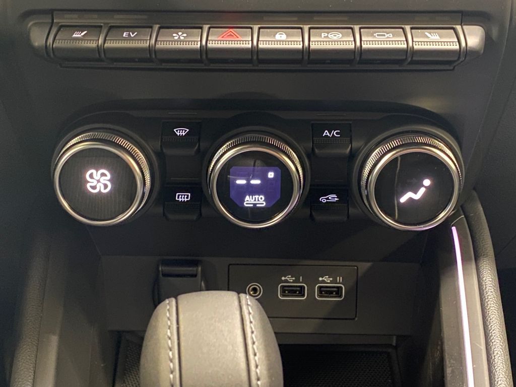 Fahrzeugabbildung Mitsubishi Colt TOP 1.6 Hybrid