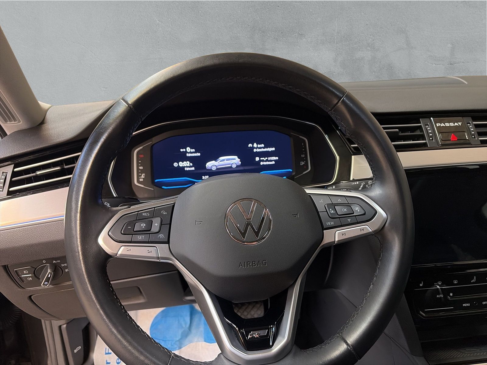 Fahrzeugabbildung Volkswagen Passat Variant 2.0 TDI AppConnect SHZ ACC