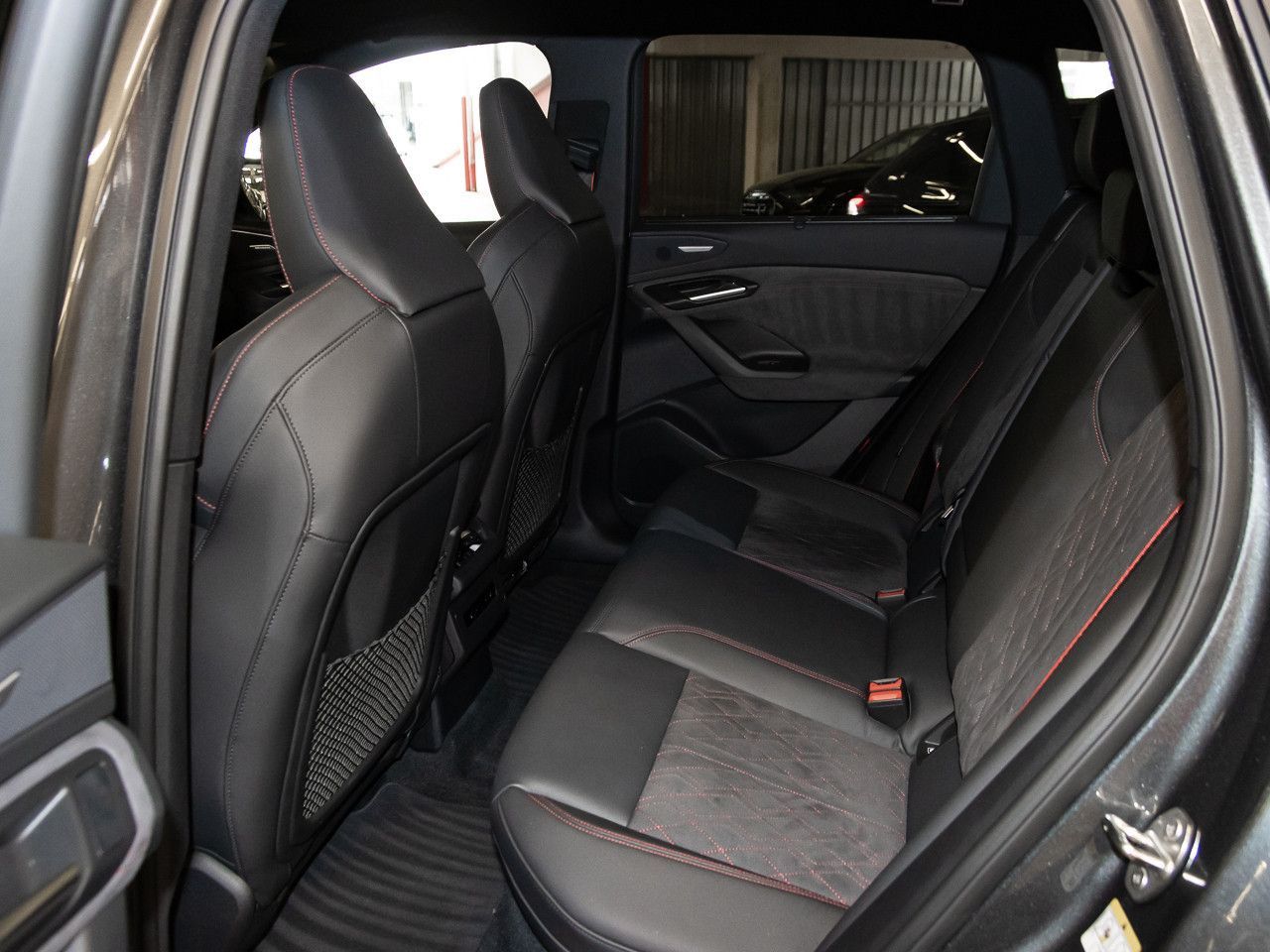 Audi SQ6 e-tron - Bild 15