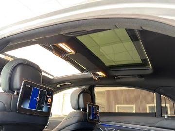 Mercedes S 560 - 9