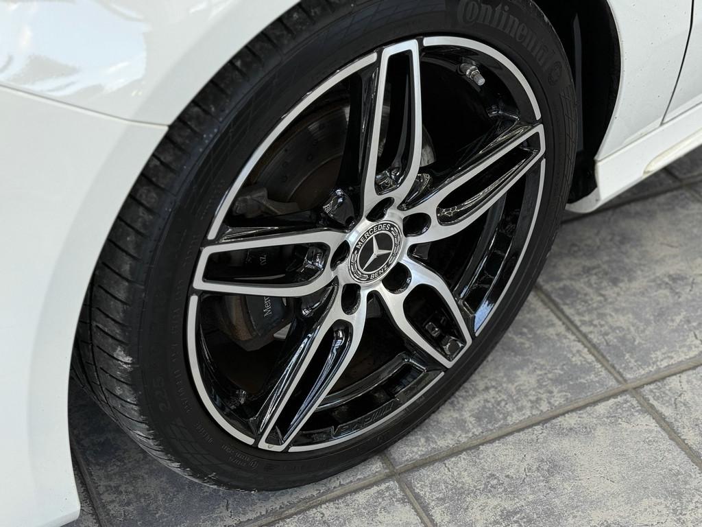 Mercedes-Benz A 200 CGI AMG Line, LED, Leder, Navi, 7G, Kamera