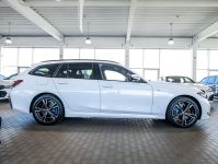 BMW 330 - Vorschau Bild 11