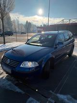 Volkswagen Passat 1.9 Diesel 6 gang lesen Sie mal unten - Volkswagen Passat aus 2004 mit Diesel-Antrieb